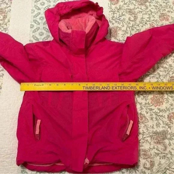 Cabelas Girls Heavy Winter Coat Size XS Measurements in pics. EUC - Picture 7 of 8